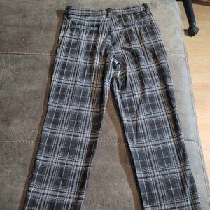 Lee Straight Mid Rise Black Grey Plaid  Woman's size 10 M